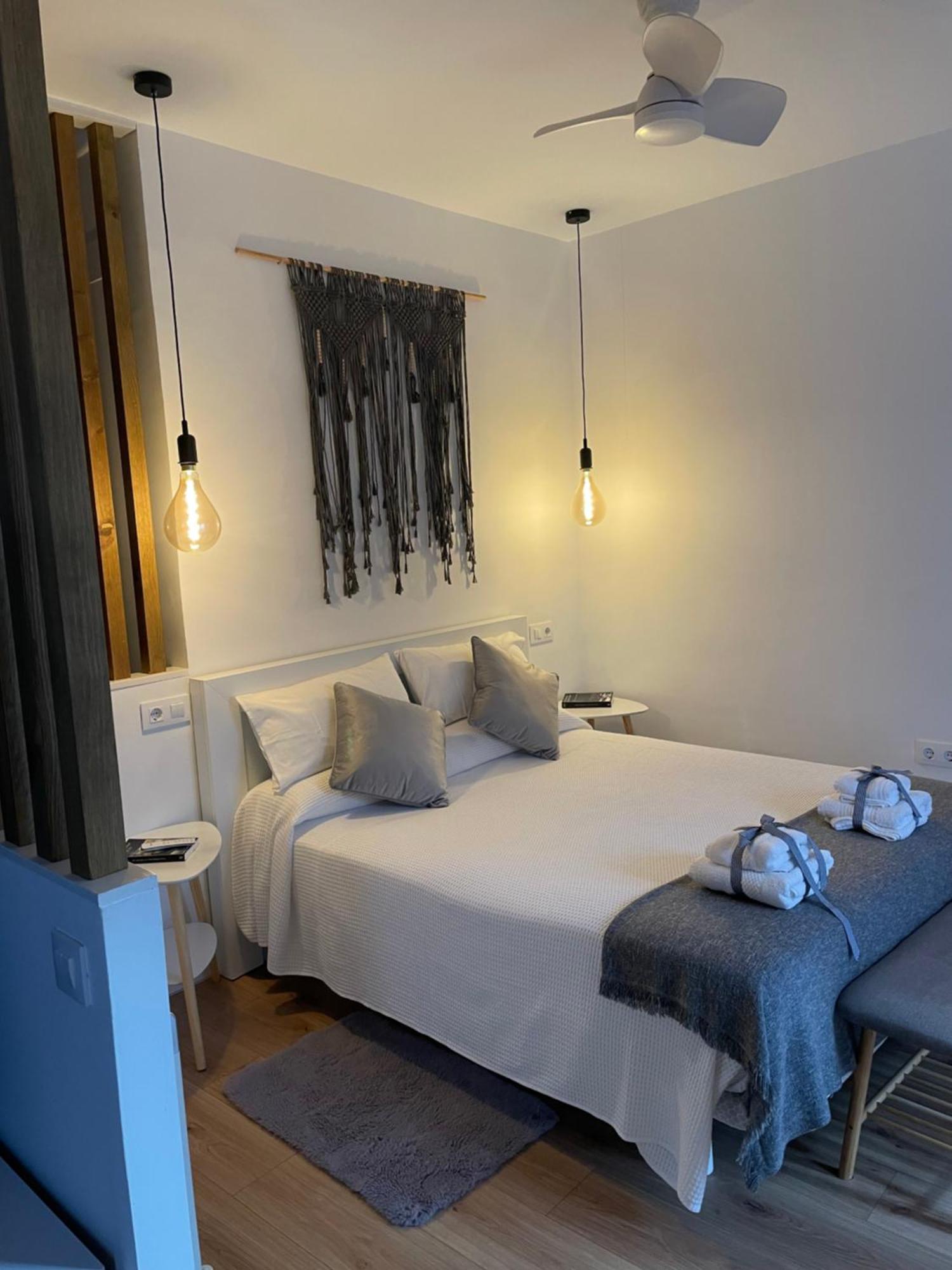 Torre De Ambroz Apartment Plasencia Bagian luar foto
